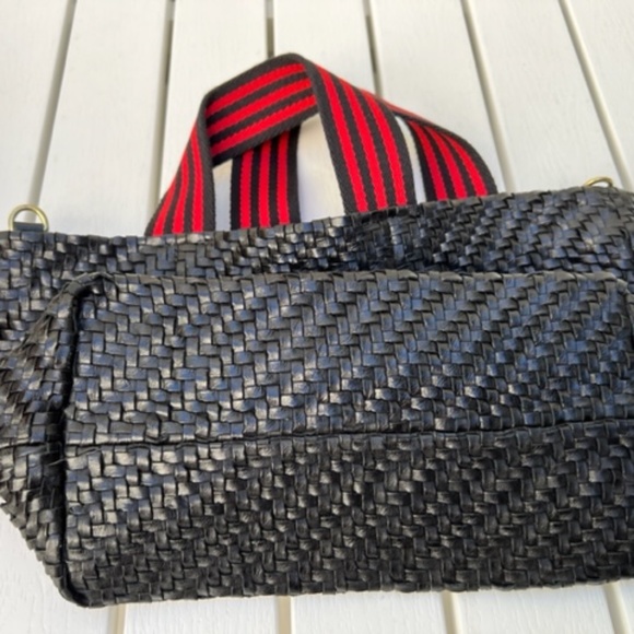 CLARE V PETIT BATOU BAG IN BLACK WOVEN LEATHER - Picture 2 of 4